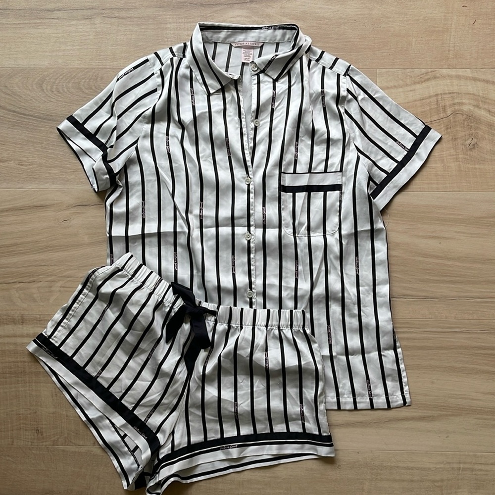 Victoria’s Secret pajama set